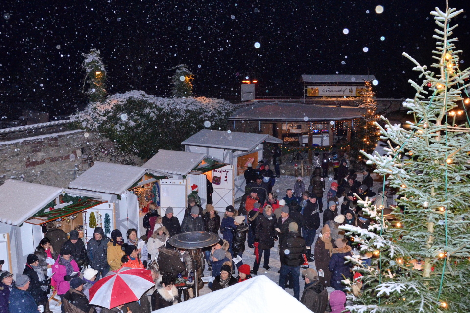 Weihnachtsmarkt im Meisnerhof - Offenes Adventssingen